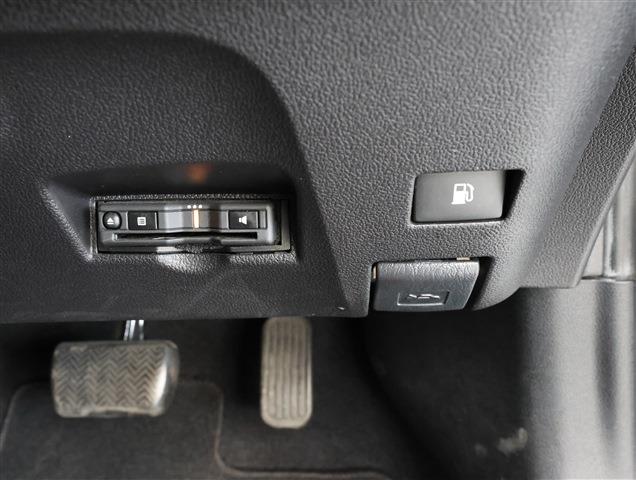 TOYOTA PRIUS E CH0000058526