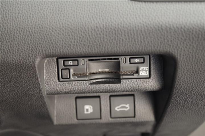 TOYOTA CROWN CROSSOVER G Advanced Leather Package CH0000060190