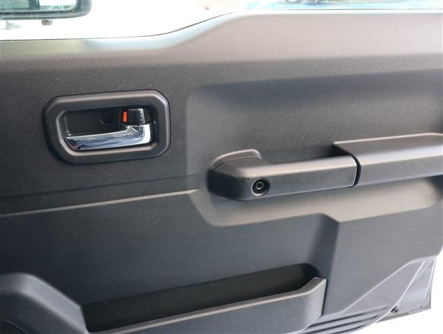 SUZUKI JIMNY NOMAD FC CH0000059386