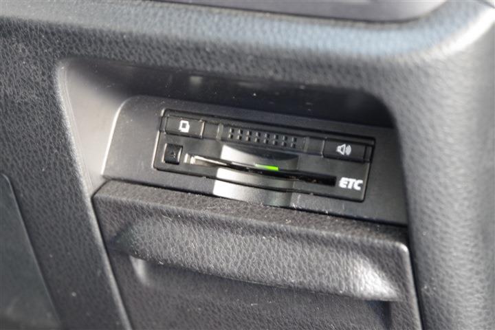 TOYOTA VOXY HV V CH0000061445