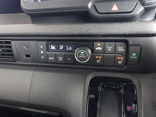 HONDA N BOX CUSTOM Base Grade CH0000060003