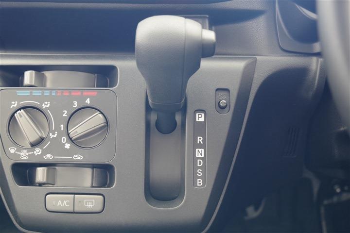 DAIHATSU MIRA E:S L SA3 CH0000061411