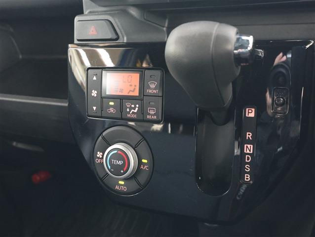 TOYOTA PIXIS MEGA L SA3 CH0000056410