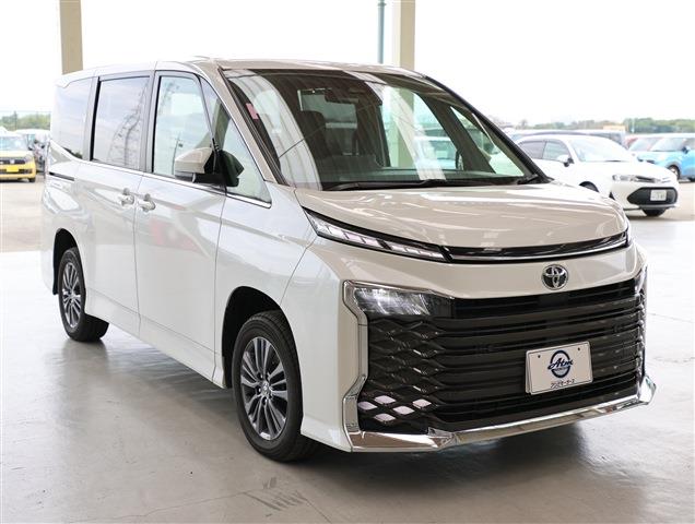 TOYOTA VOXY S-Z CH0000057476